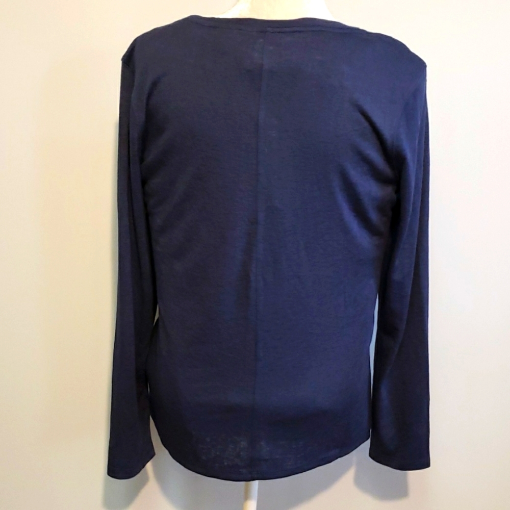 NWT- GAP NAVY BLUE LONG SLEEVE SCOOP NECK TEE SIZE MEDIUM - Picture 3 of 12
